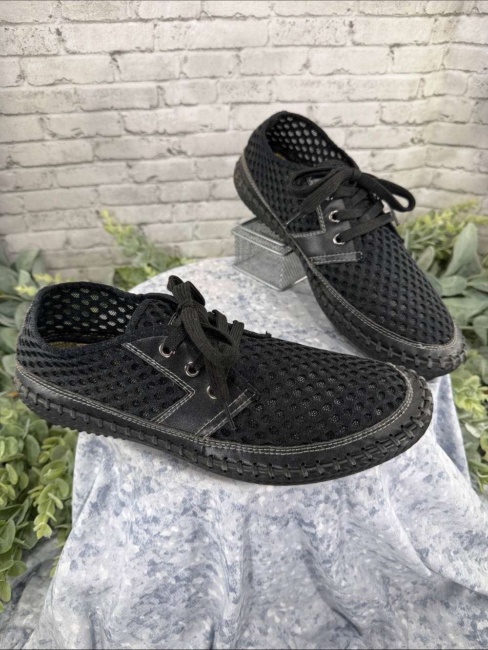 MOHEM “Poseidon” Black Mesh Knit & Leather Lace-up Water Shoes Mens 9.5M VGUC